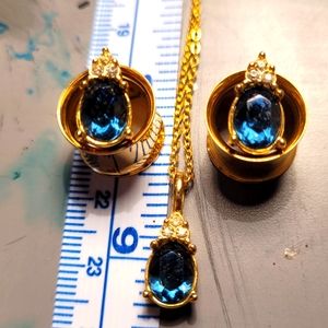 Costume jewelry, necklace and earring set.